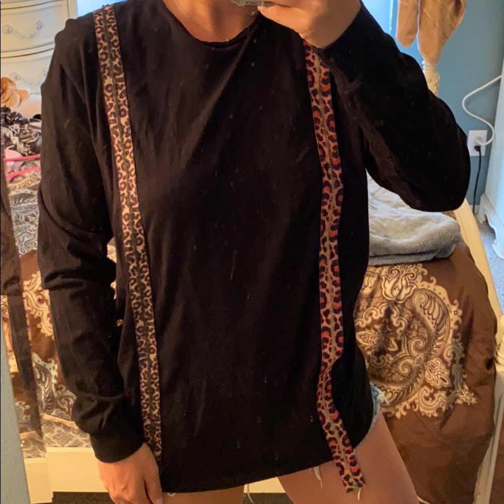 NWOT LF Emma & Sam Long Sleeve